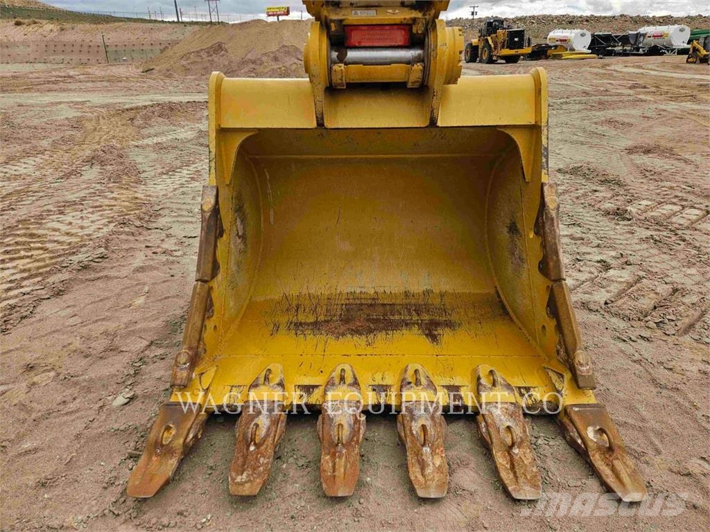 CAT 352 Excavadoras sobre orugas