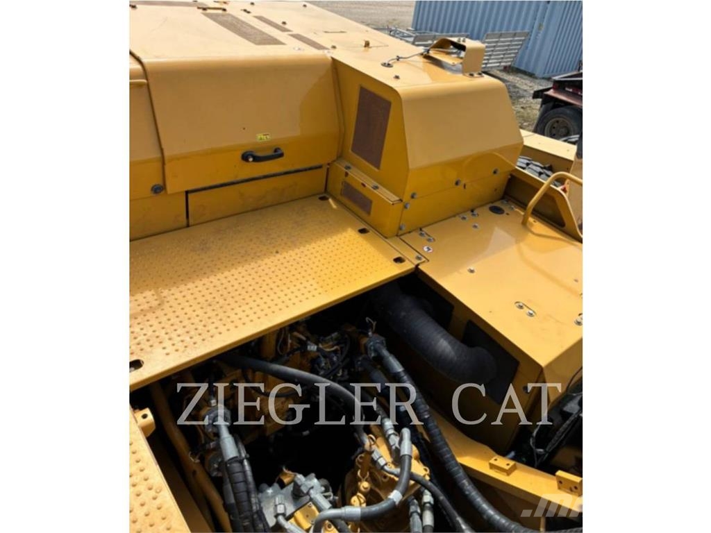 CAT 352 Rupsgraafmachines