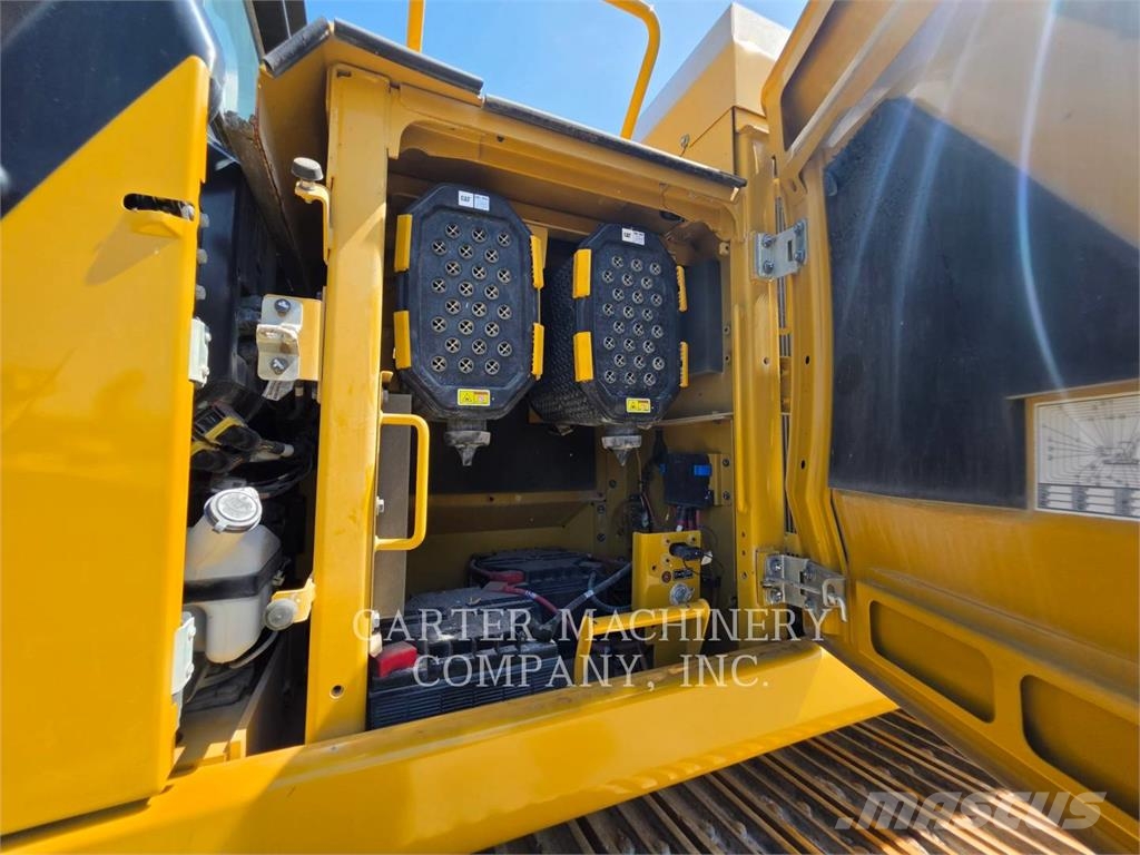 CAT 352 Bagri goseničarji