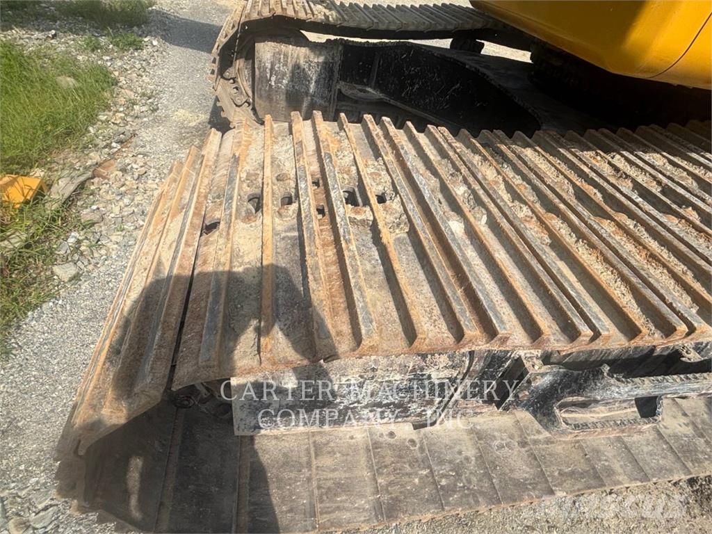 CAT 352 Bagri goseničarji