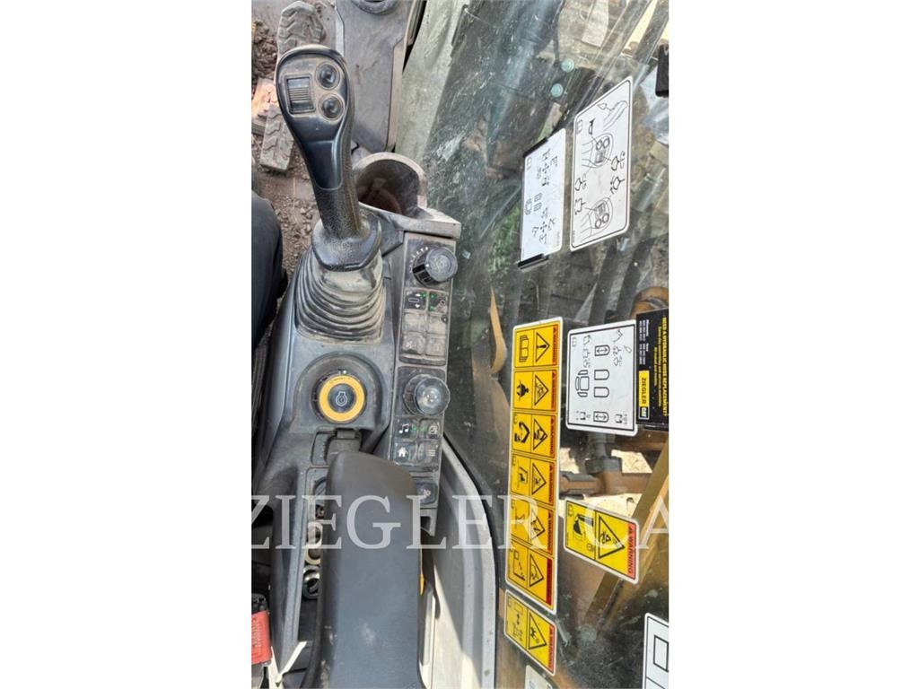 CAT 352-07 Raupenbagger
