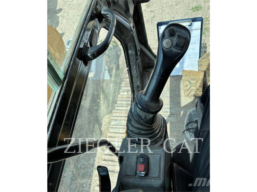 CAT 352-07 Raupenbagger