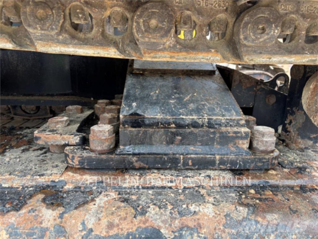 CAT 352-07A Bagri goseničarji