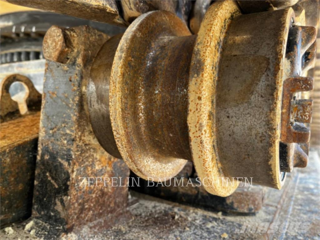 CAT 352-07A Bageri guseničari