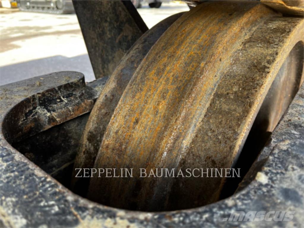 CAT 352-07A Bageri guseničari