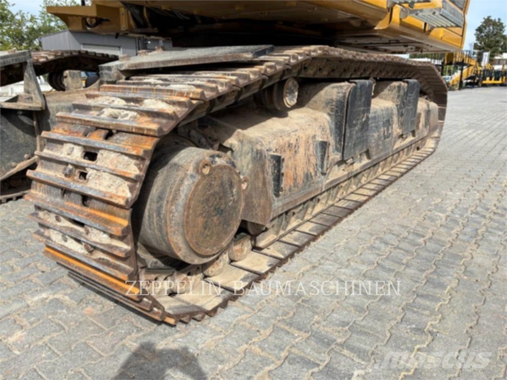 CAT 352-07AUHD Bagri goseničarji