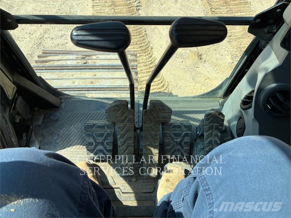 CAT 352-08FG Bagri goseničarji