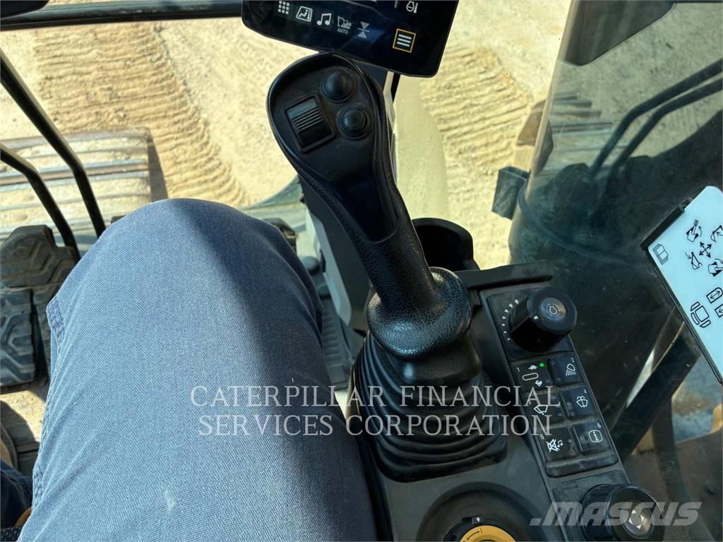 CAT 352-08FG Bagri goseničarji
