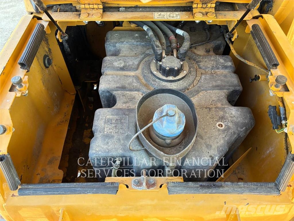 CAT 352-08FG Kāpurķēžu ekskavatori