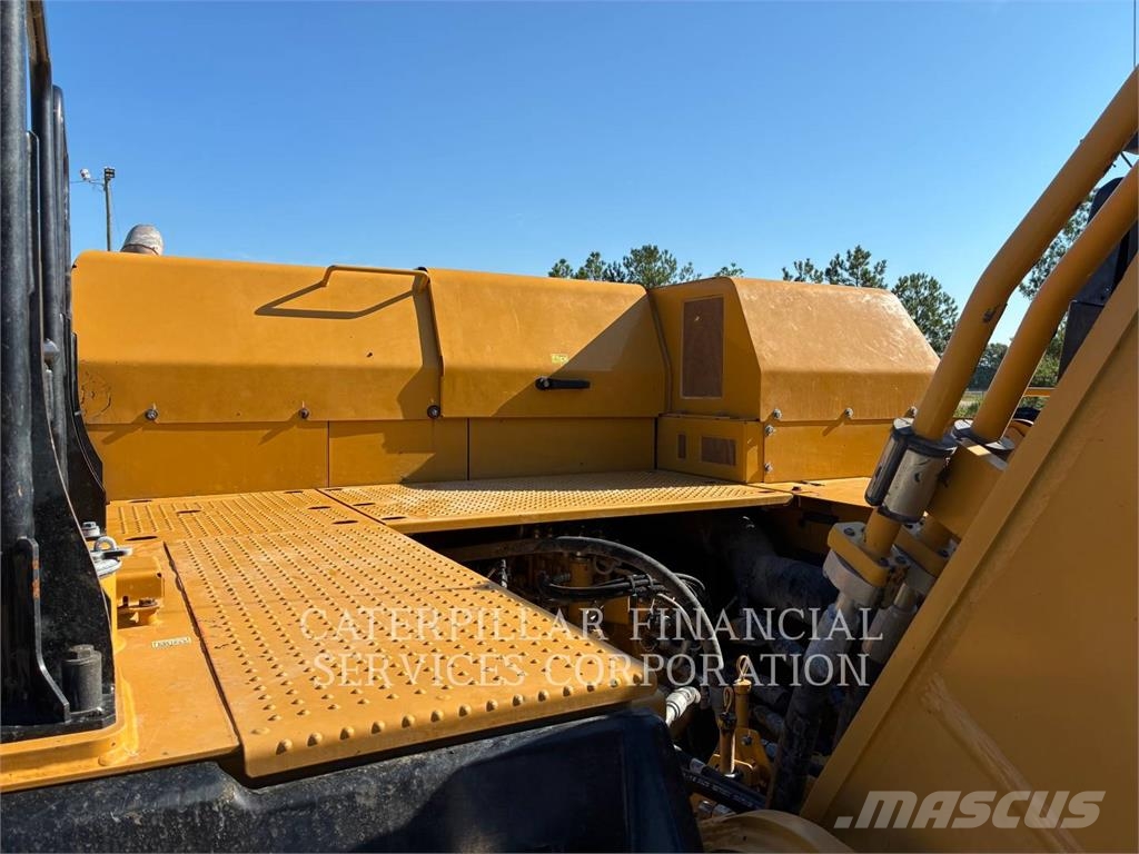 CAT 352-08FG Kāpurķēžu ekskavatori