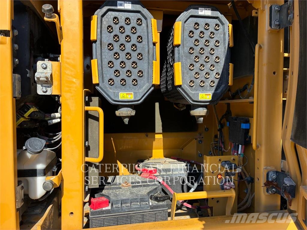 CAT 352-08FG Kāpurķēžu ekskavatori