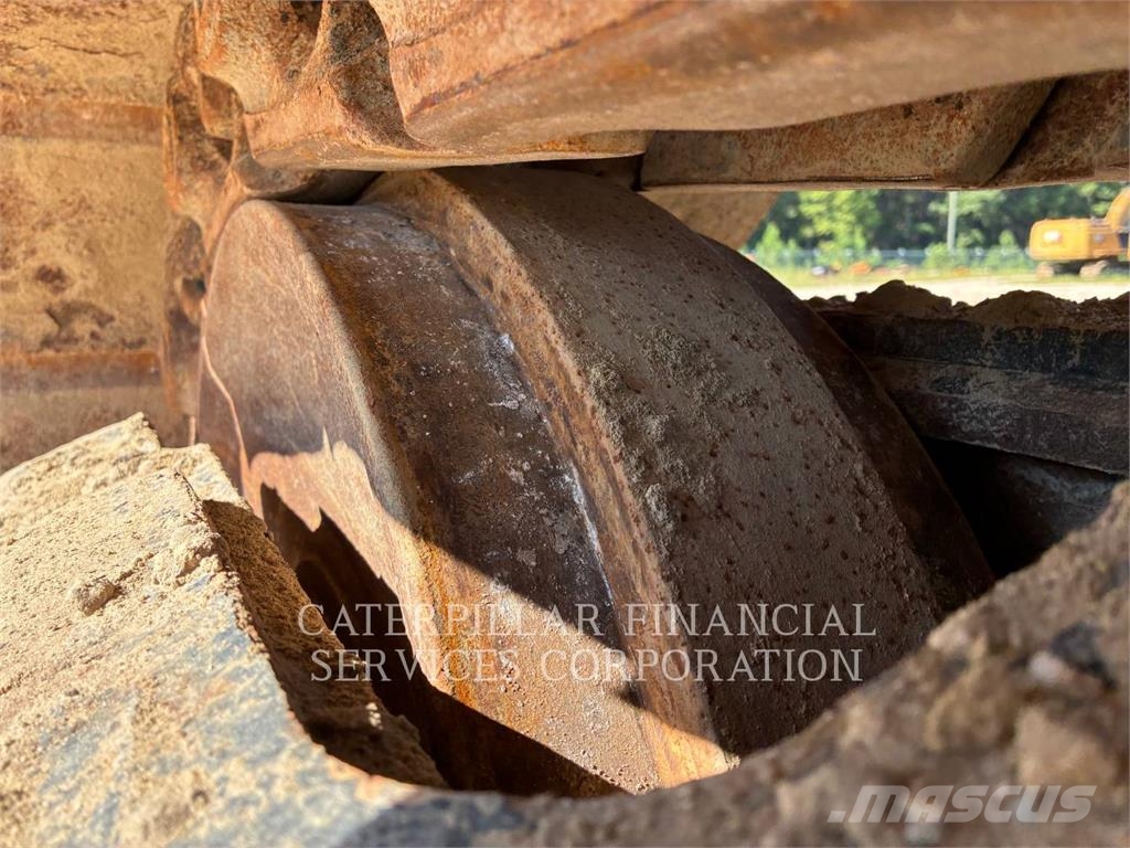 CAT 352-08FG Kāpurķēžu ekskavatori