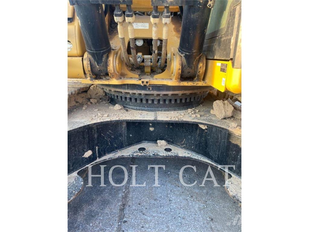 CAT 352 11 TC Rupsgraafmachines