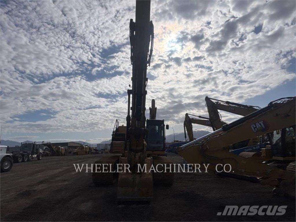 CAT 352 EW حفارات زحافة