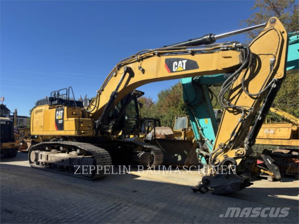 CAT 352FL Raupenbagger