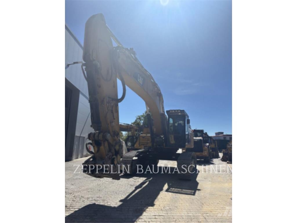 CAT 352FL Raupenbagger