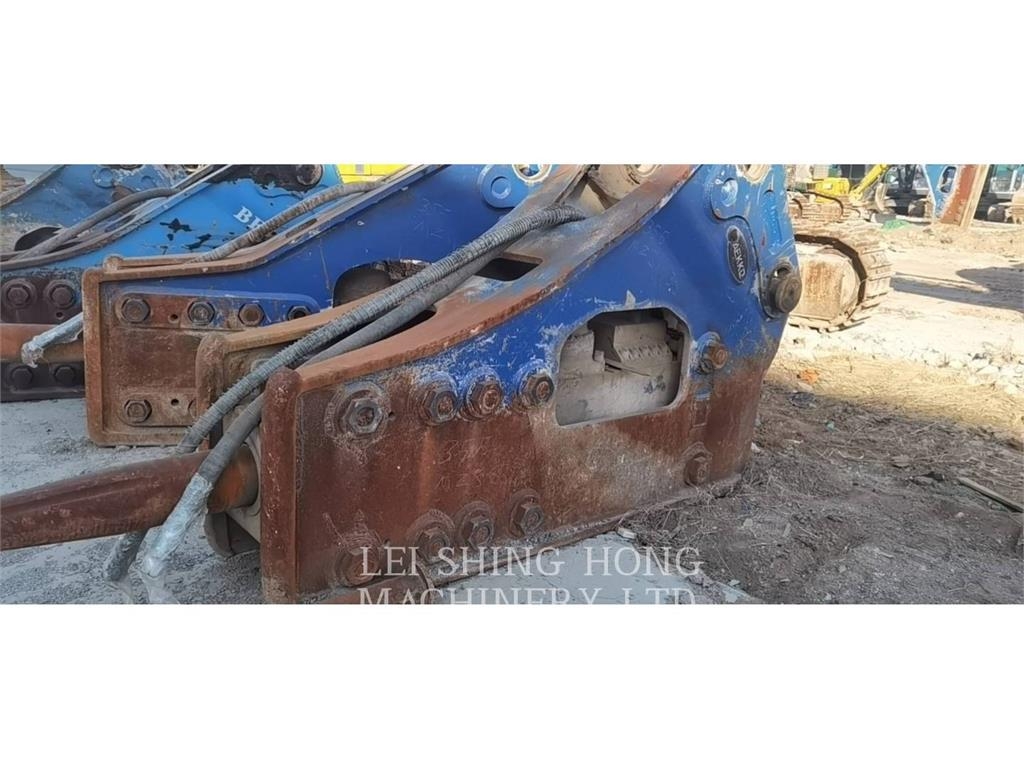 CAT 355-08FG حفارات زحافة