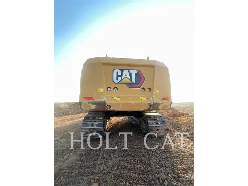 CAT 374 履带挖掘机