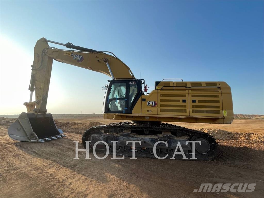 CAT 374 履带挖掘机
