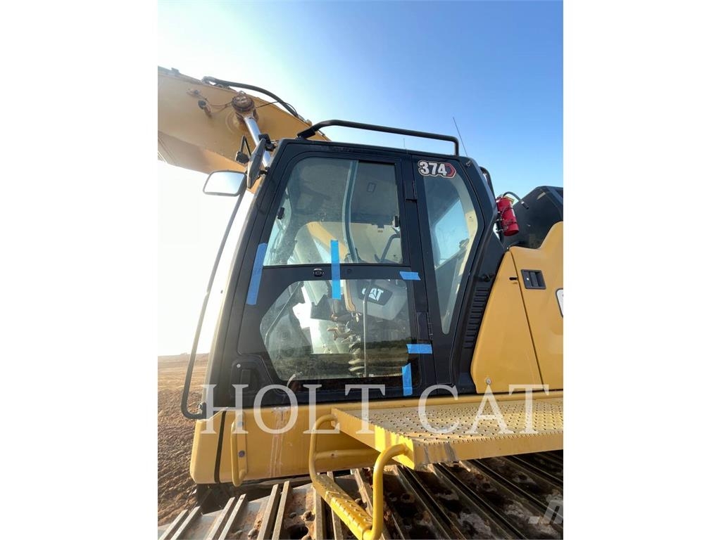 CAT 374 履带挖掘机