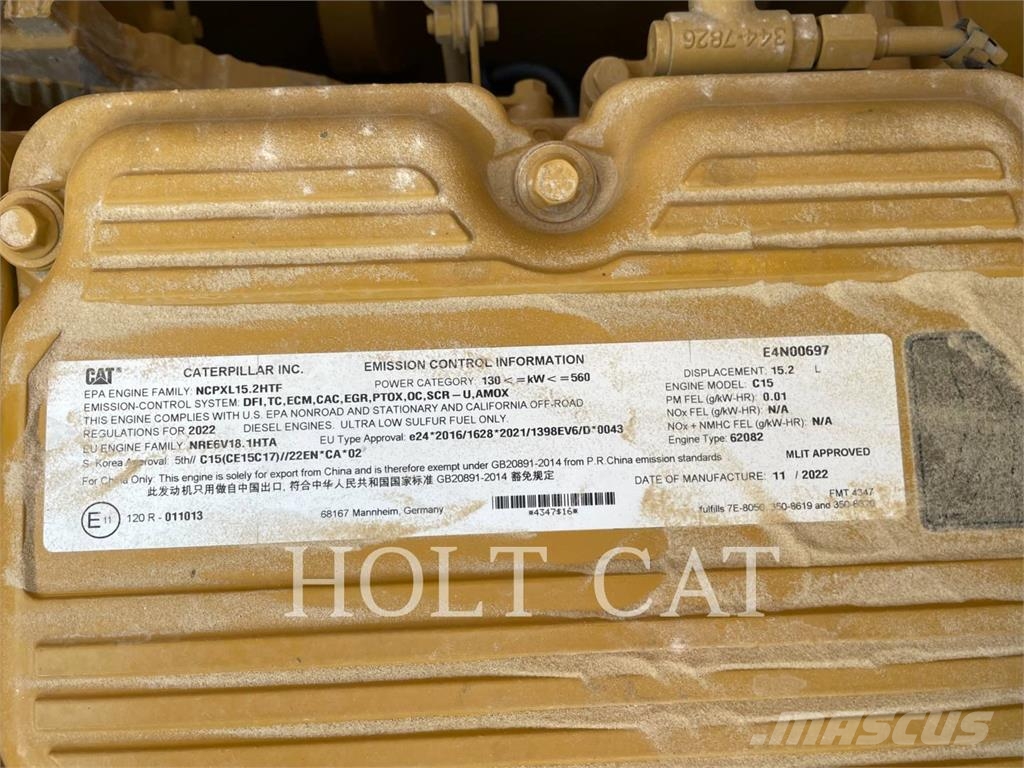 CAT 374 履带挖掘机