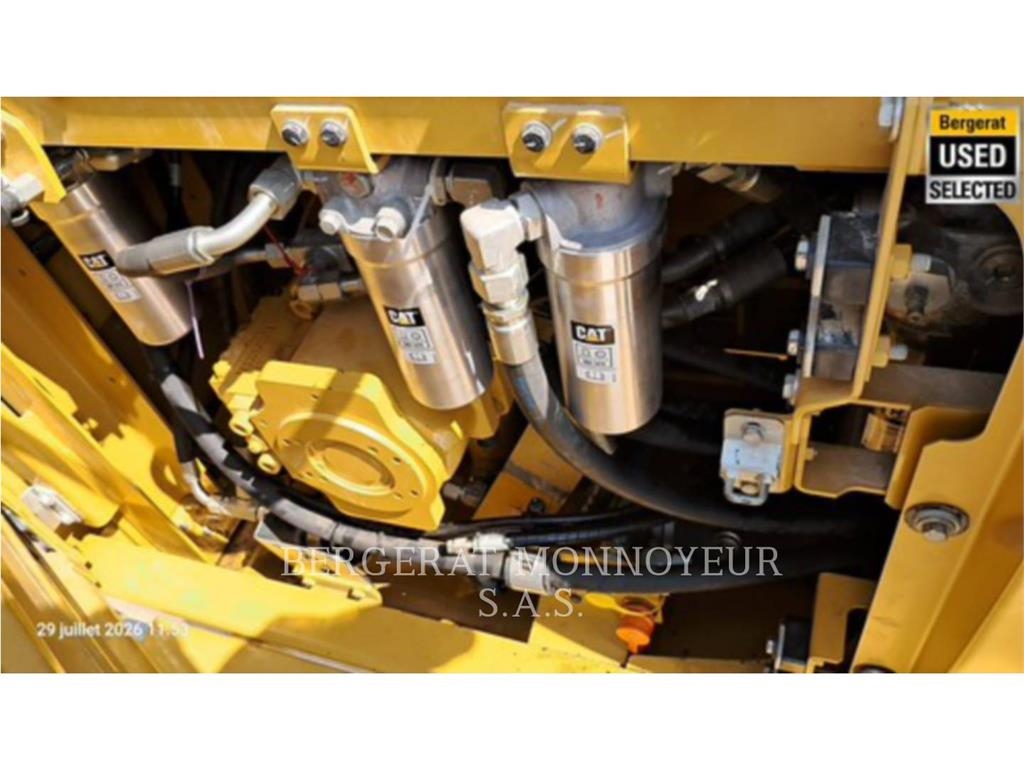 CAT 374 Crawler excavators