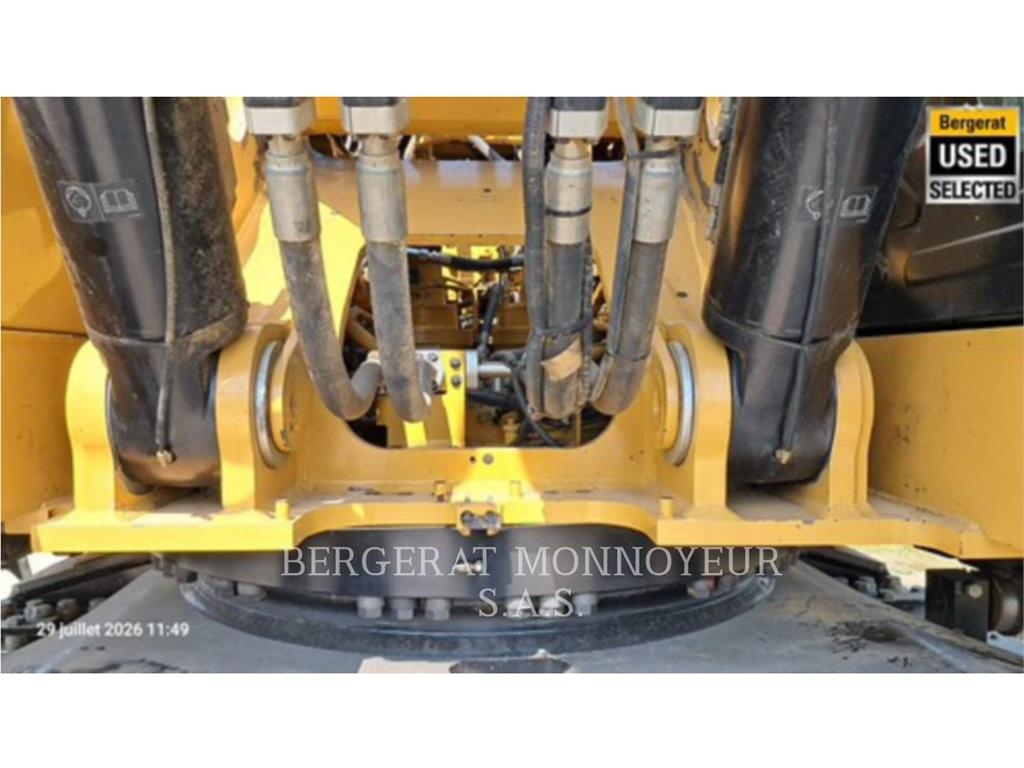 CAT 374 Crawler excavators