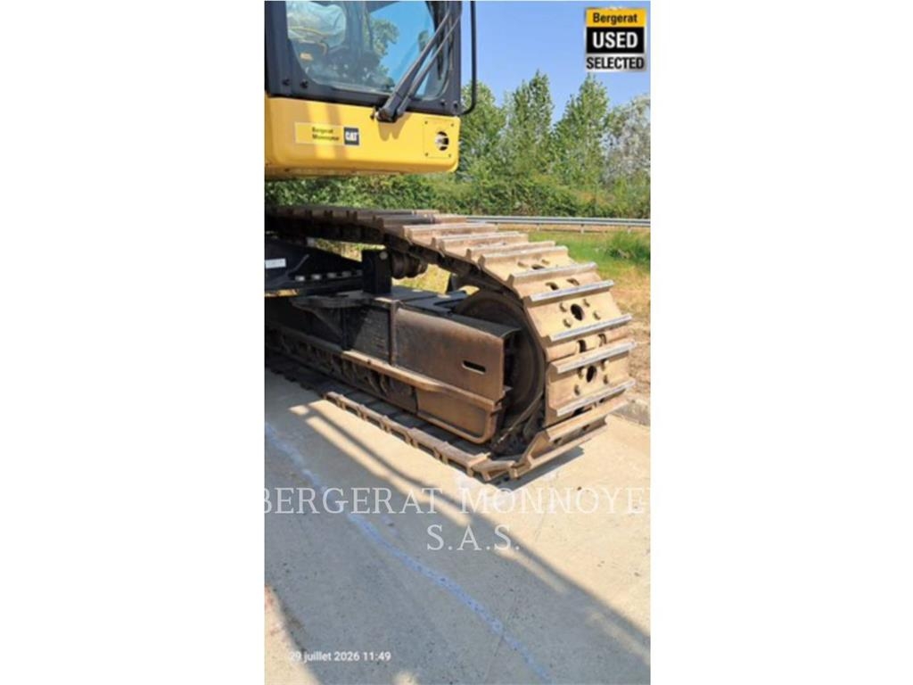 CAT 374 Crawler excavators