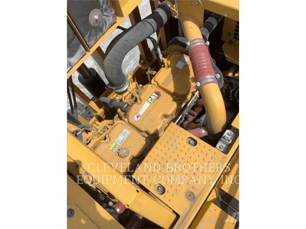 CAT 374 Pelle sur chenilles