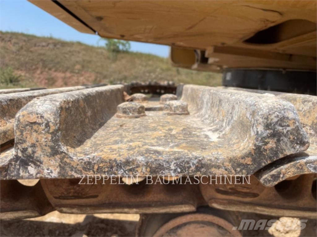 CAT 374-07A Bagri goseničarji