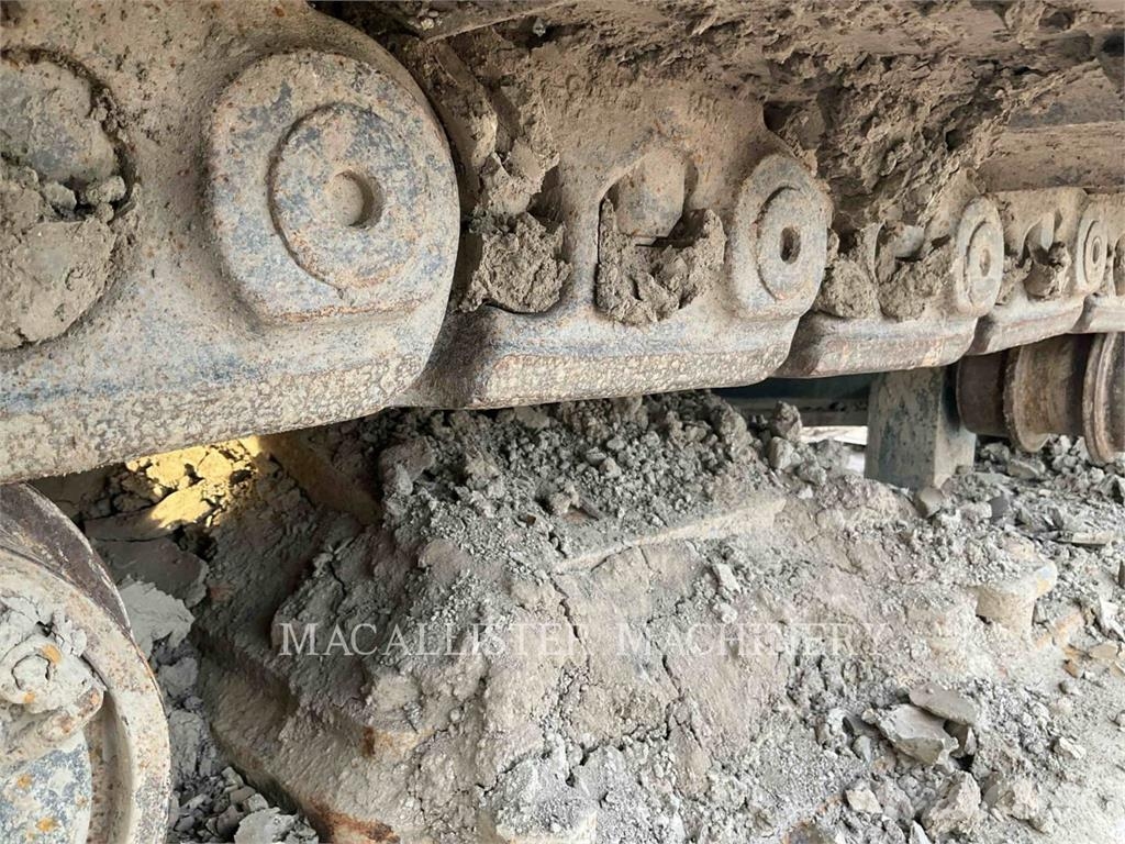CAT 374 Z1+ Beltegraver
