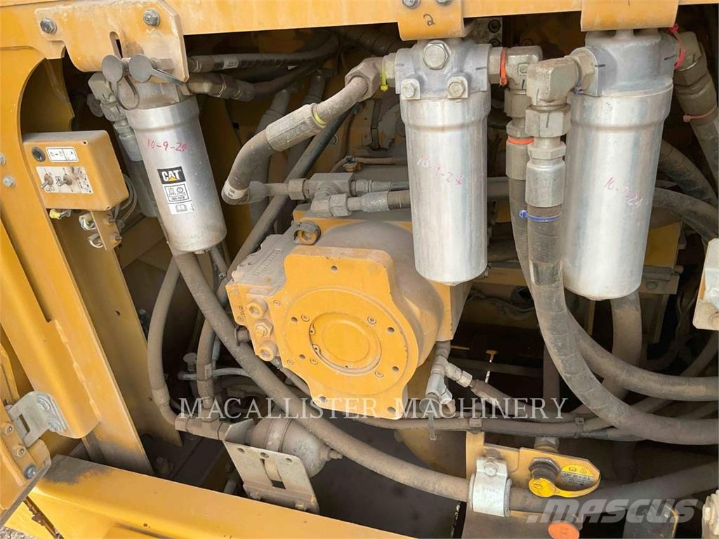 CAT 37407 Bagri goseničarji