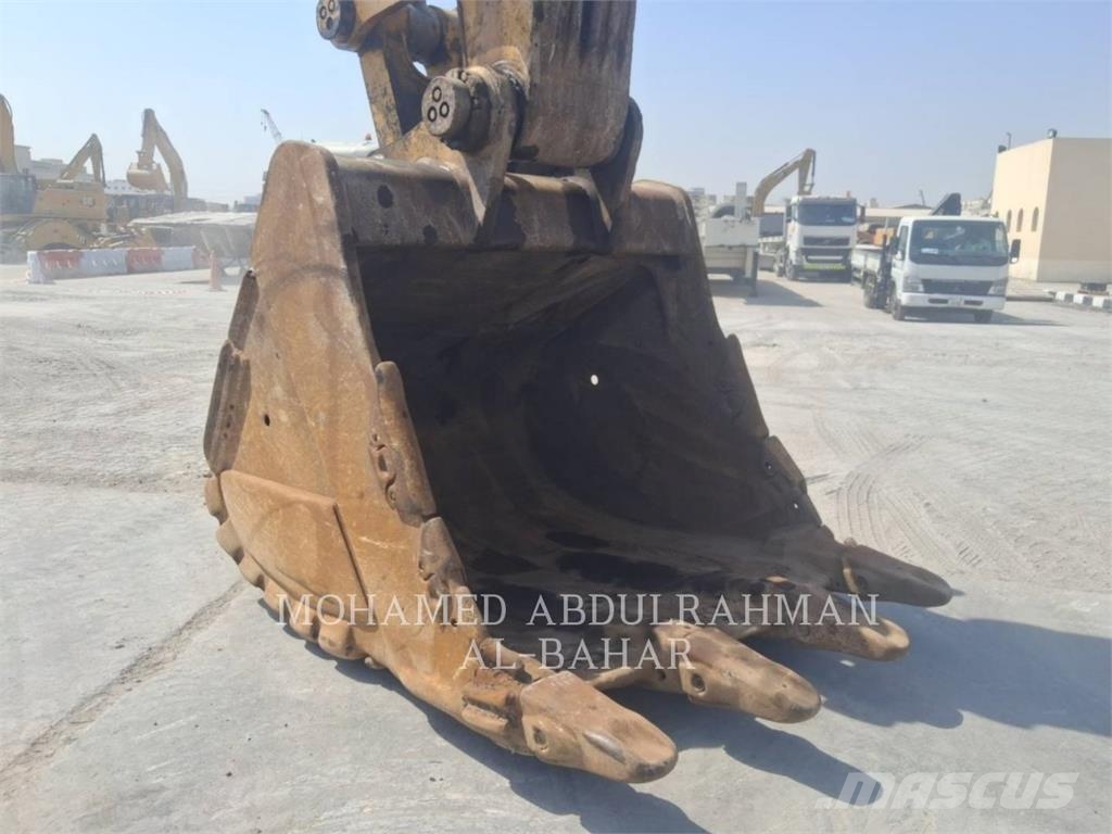 CAT 374D L ME Crawler excavators