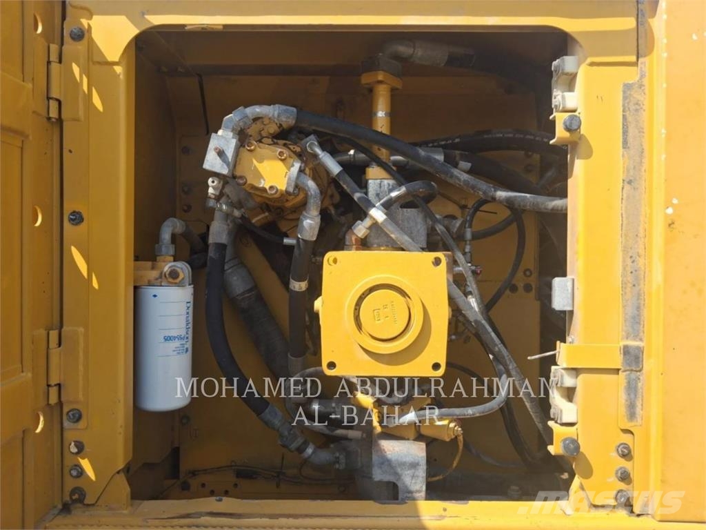 CAT 374D L ME Crawler excavators