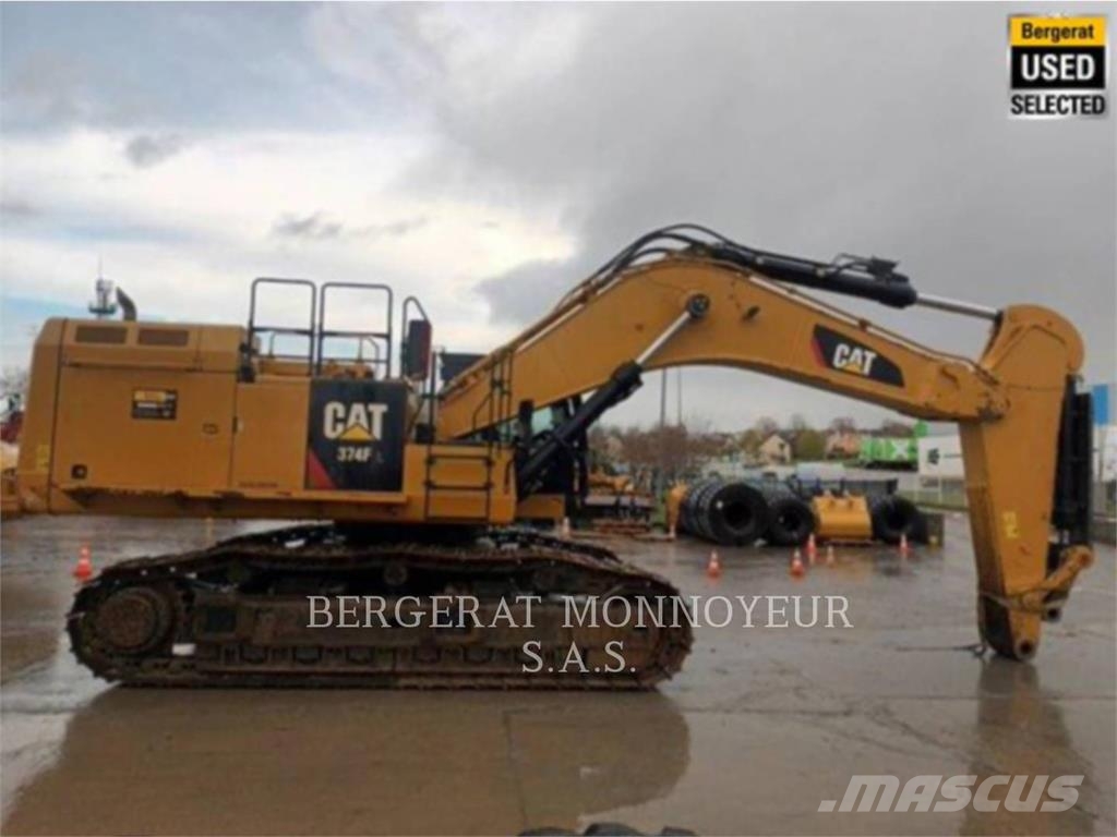 CAT 374F حفارات زحافة