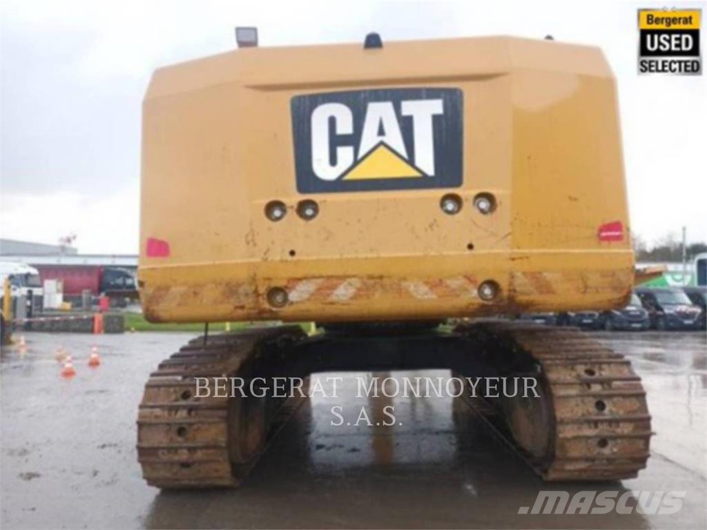 CAT 374F حفارات زحافة