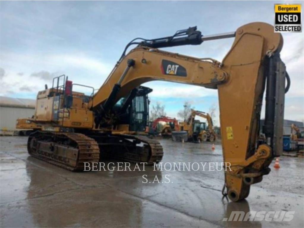 CAT 374F Pelle sur chenilles