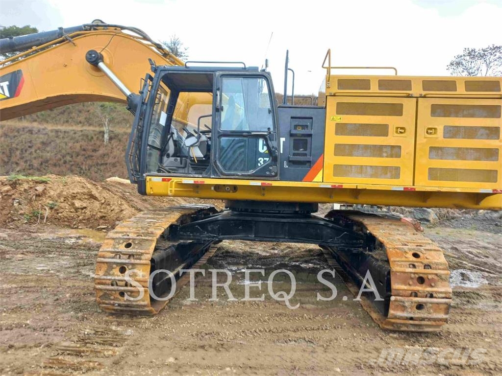 CAT 374FL 履带挖掘机