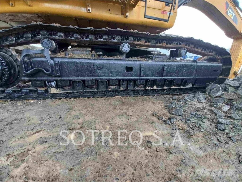CAT 374FL 履带挖掘机