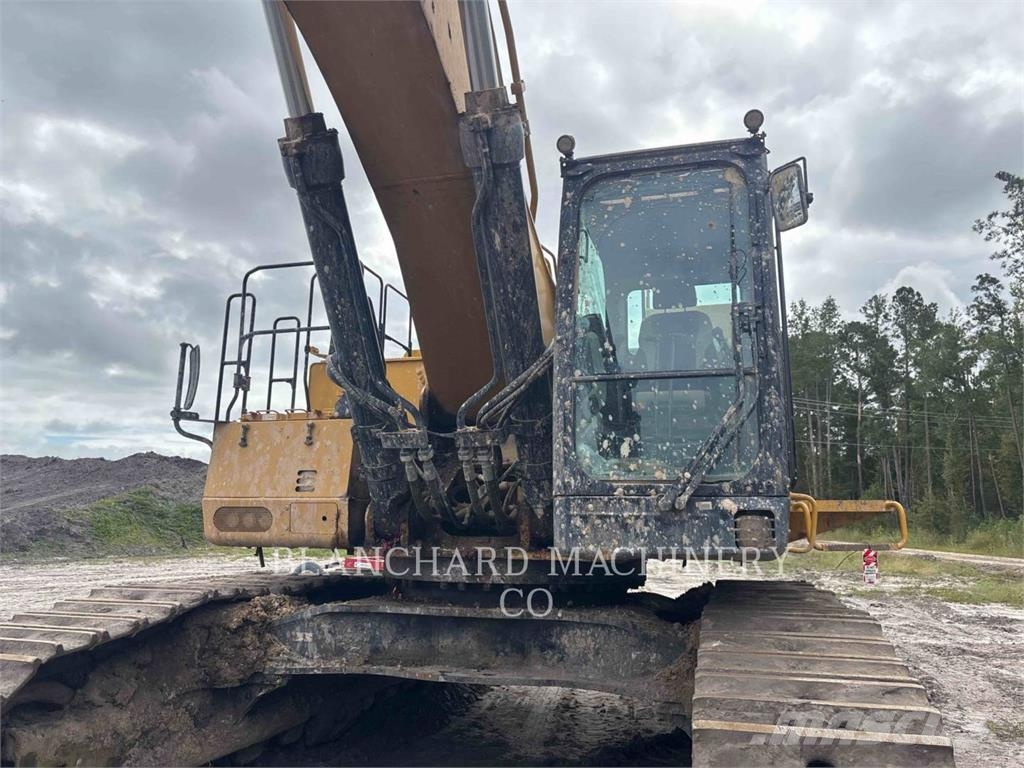 CAT 374FL Excavadoras sobre orugas