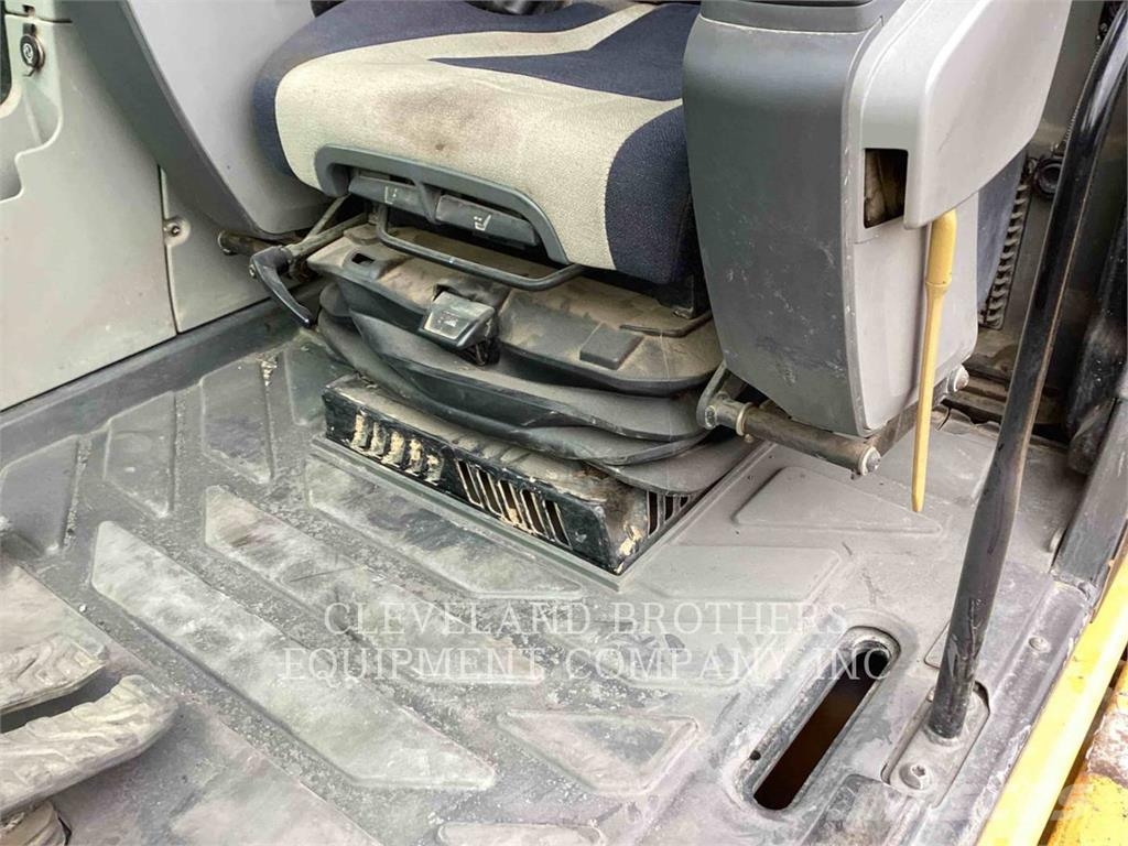 CAT 374FL Rupsgraafmachines