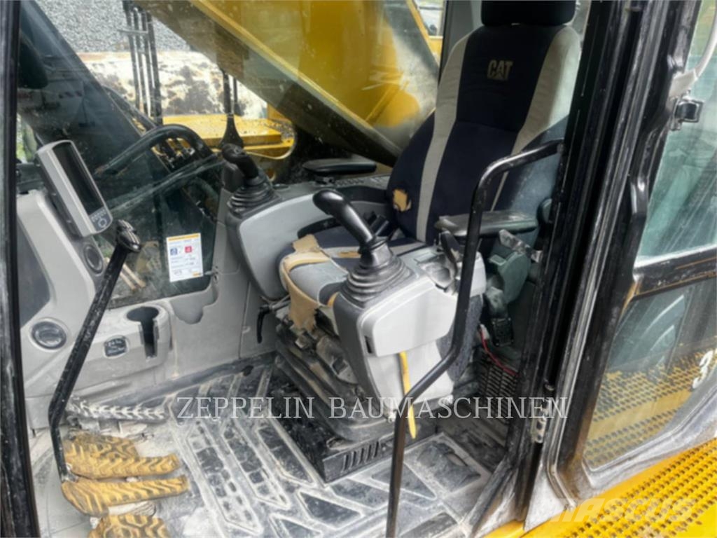CAT 374FL Bageri guseničari