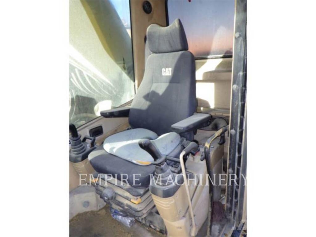CAT 375L Bageri guseničari