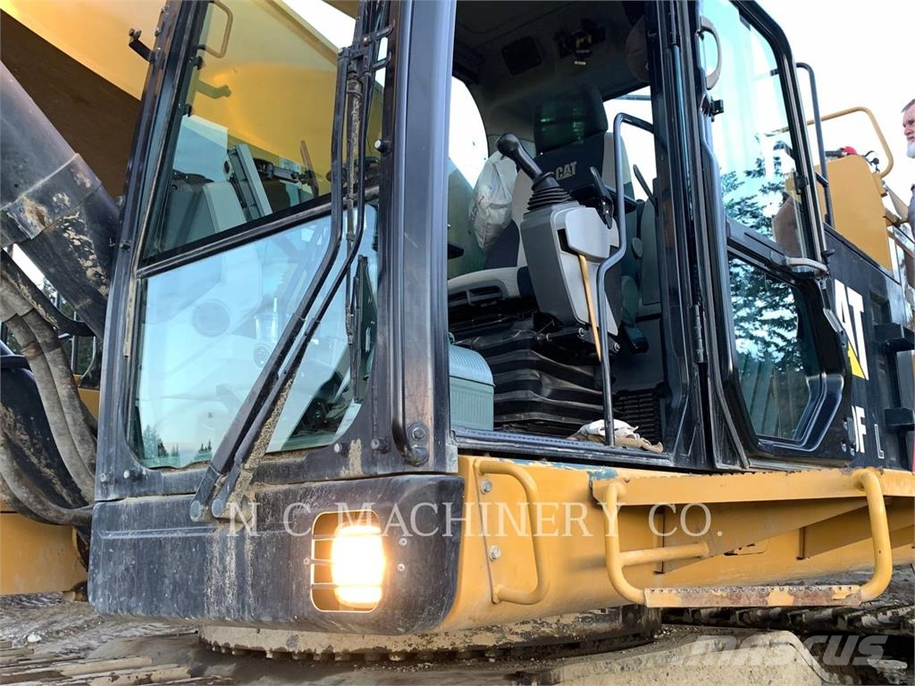 CAT 390F حفارات زحافة