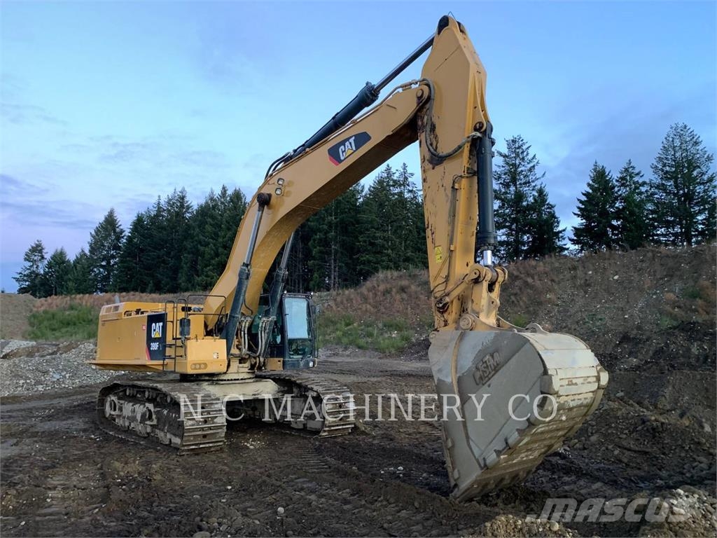 CAT 390F حفارات زحافة