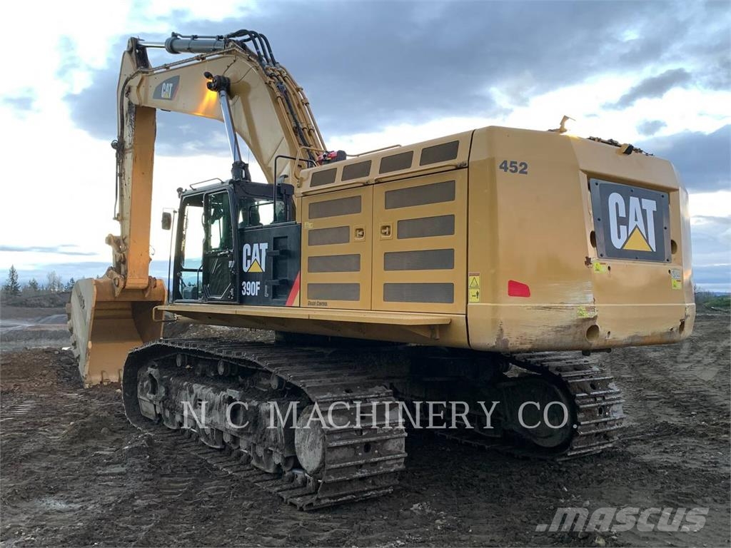 CAT 390F حفارات زحافة