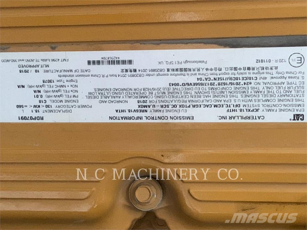 CAT 390F حفارات زحافة