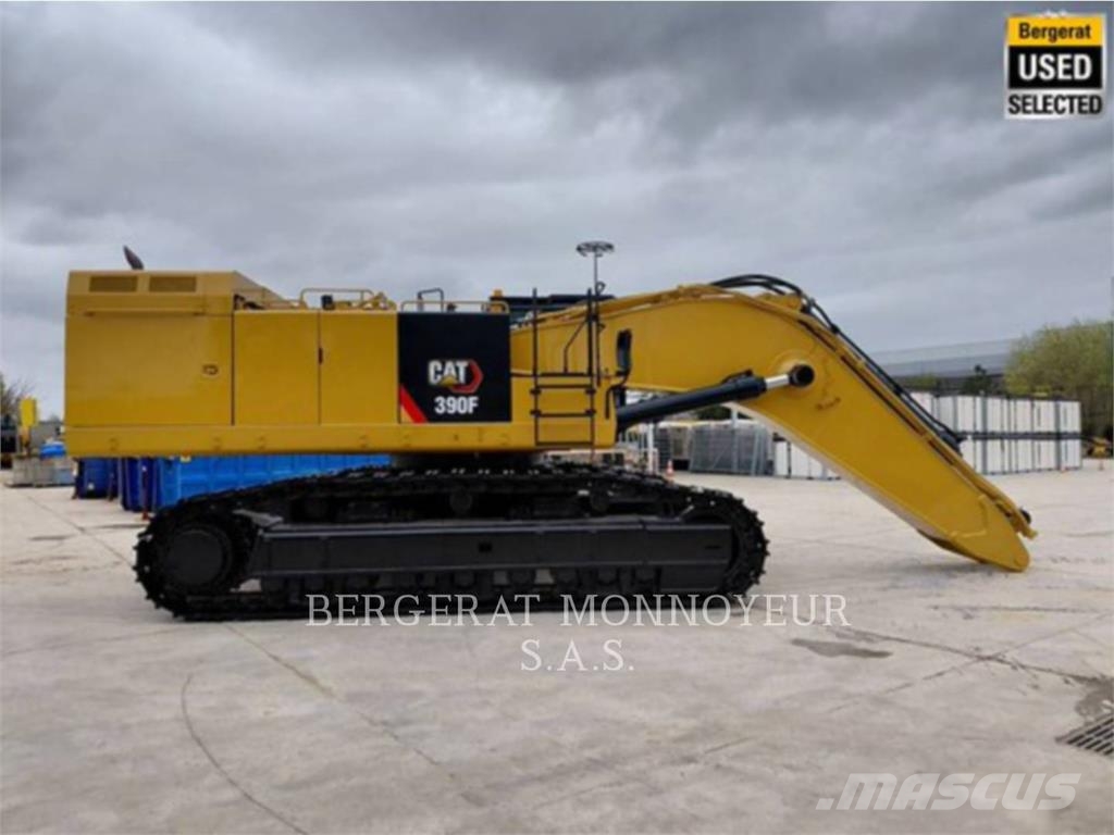 CAT 390F حفارات زحافة