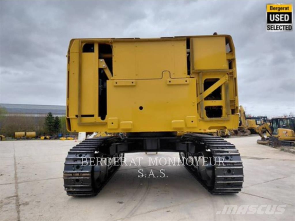 CAT 390F حفارات زحافة
