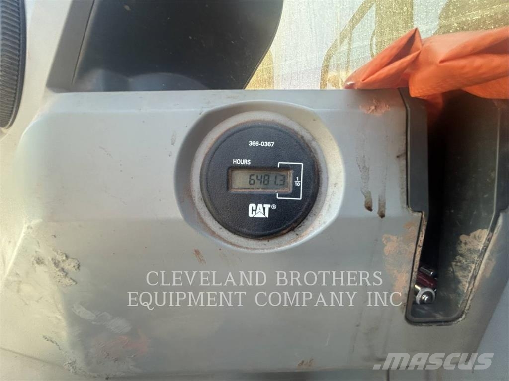 CAT 390F Bandgrävare